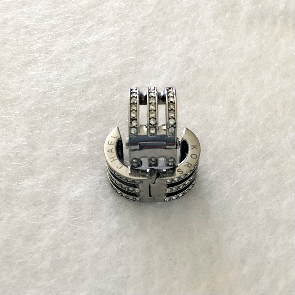 MICHEAL KORS Huggie loop earrings